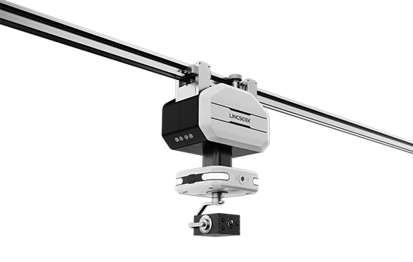 業(yè)內獨創(chuàng)三軸穩(wěn)向技術